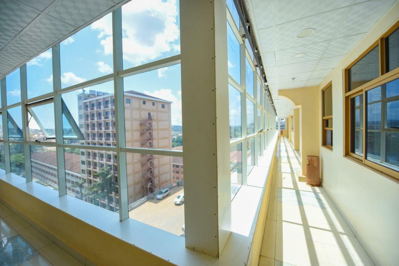 Bmk House * Kampala